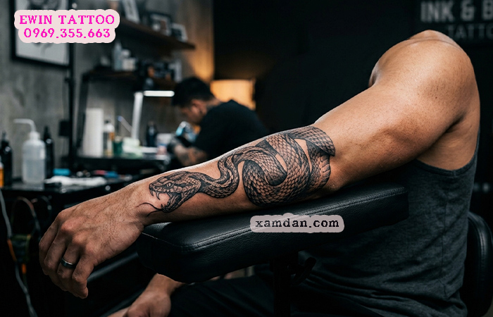 Ý nghĩa hình xăm rắn – Biểu tượng của sức mạnh, tái sinh và trí tuệ