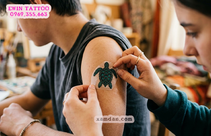 Ý nghĩa hình xăm rùa – Biểu tượng của sự trường thọ, bình an và bền vững